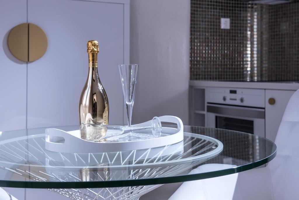 Cosmopolis Crete Suites Hersonissos  Bagian luar foto